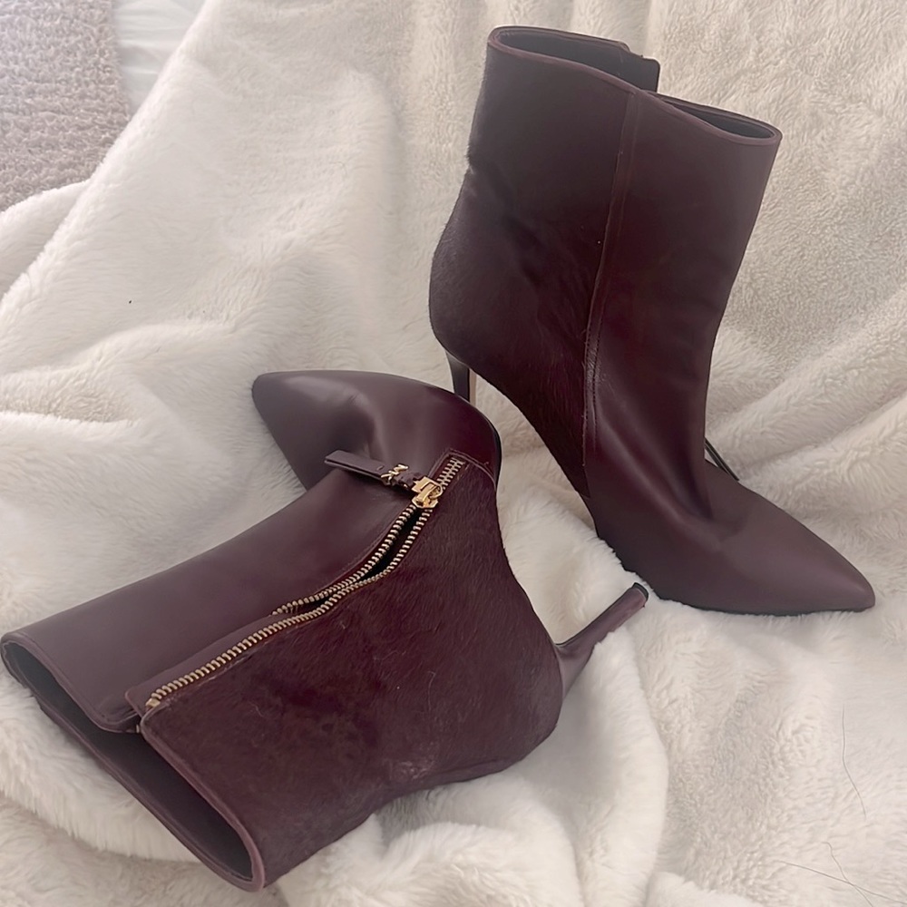 Michael Kors boots. Beautiful color- wine/ cranberry size 8.5